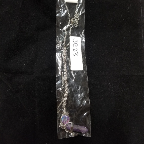 ✔SOLD✔ Purple Mermaid Scale Stone Necklace - Picture 3 of 3